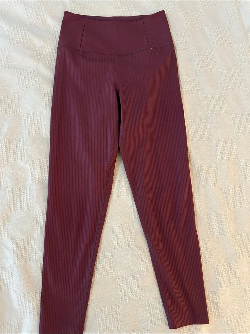 girlfriend collective plum cropped seamless leggings XS